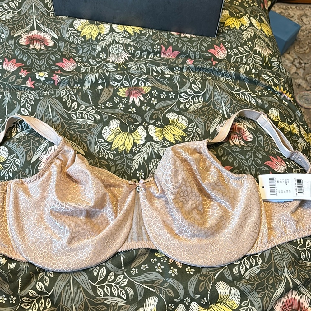 Chantelle C Magnifique Seamless Unlined Minimizer - Nude Sand